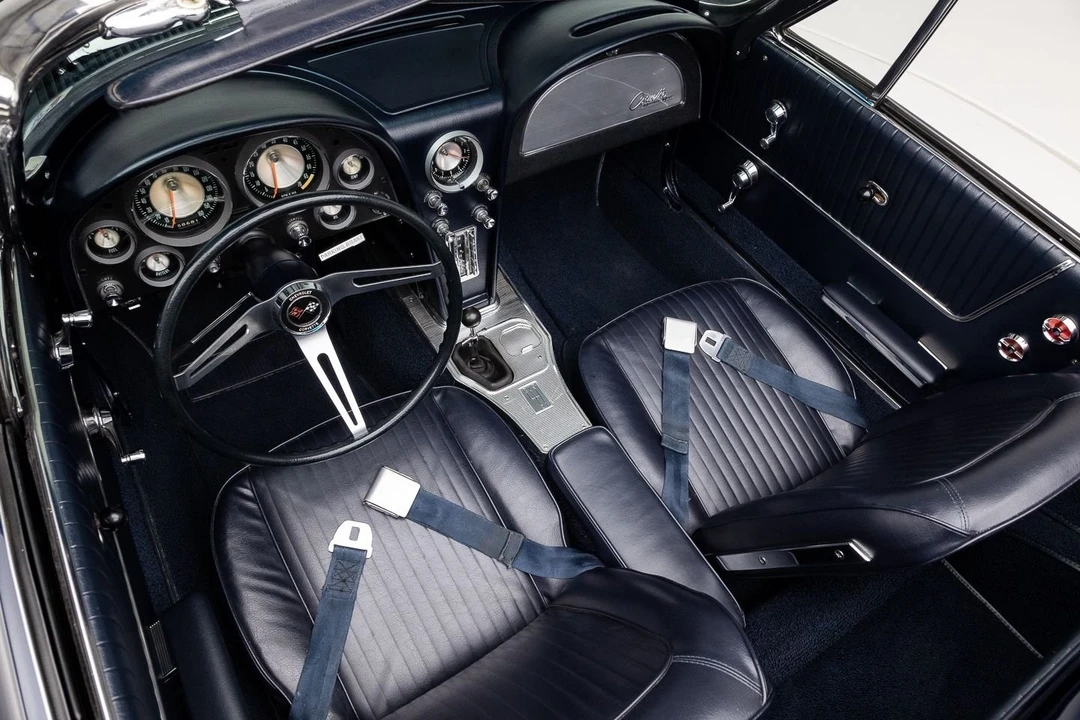 1963 Chevrolet Corvette C2 - Image 16 of 31