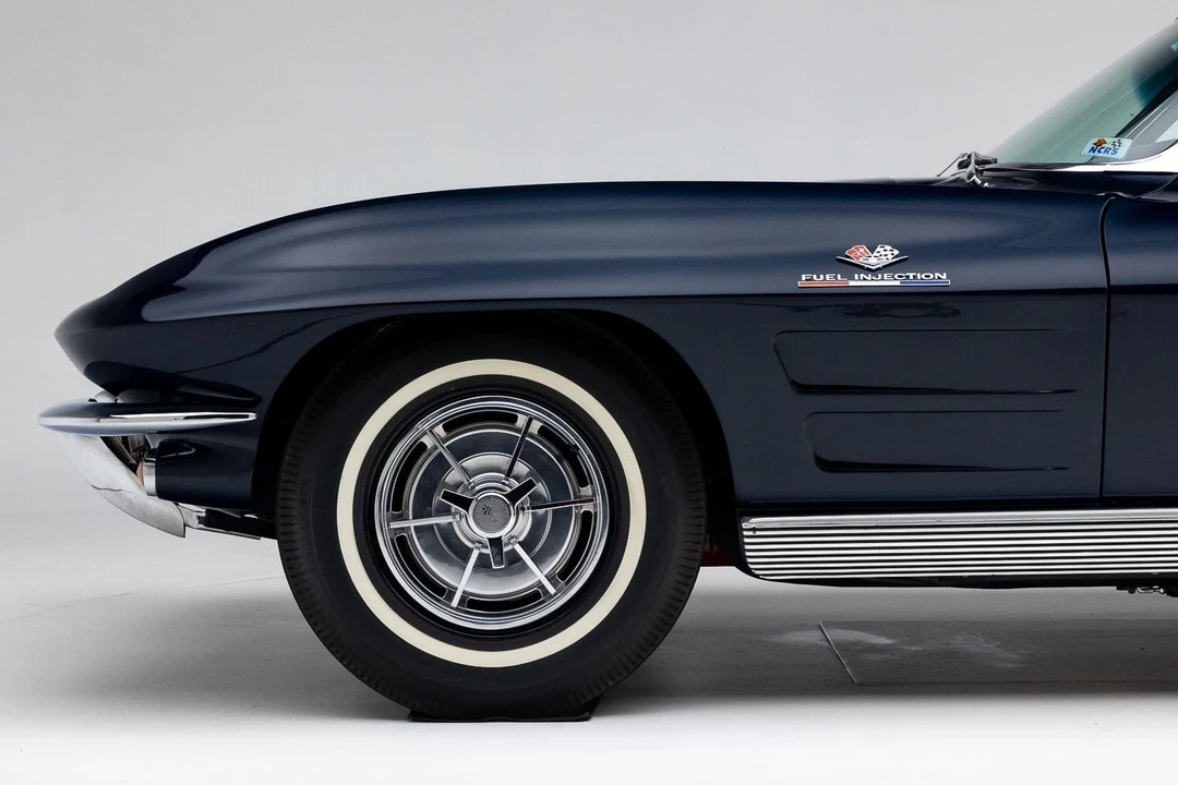 1963 Chevrolet Corvette C2 - Image 8 of 31