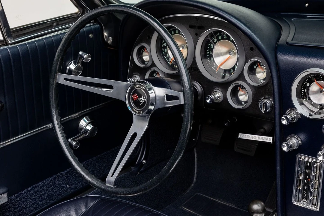 1963 Chevrolet Corvette C2 - Image 21 of 31