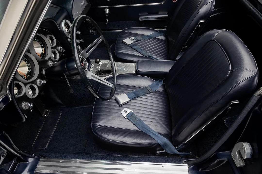 1963 Chevrolet Corvette C2 - Image 19 of 31