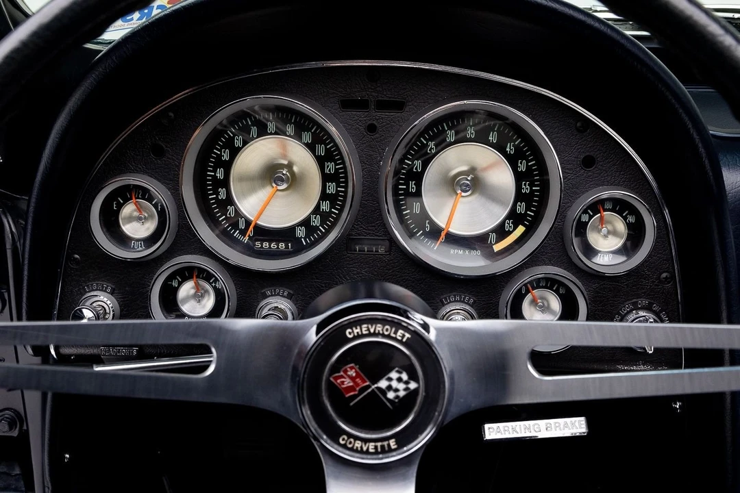 1963 Chevrolet Corvette C2 - Image 22 of 31