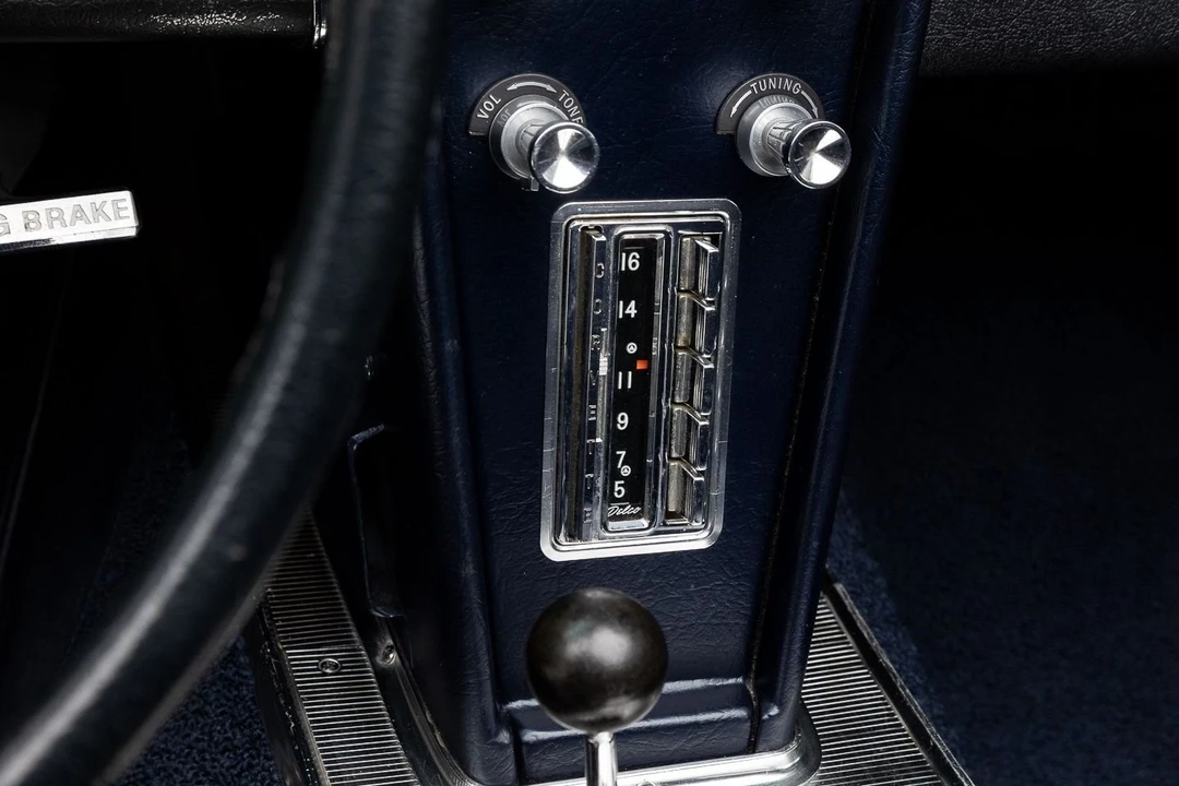 1963 Chevrolet Corvette C2 - Image 26 of 31