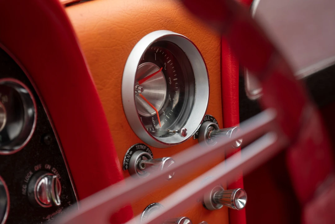 1963 Chevrolet Corvette C2 - Image 17 of 31