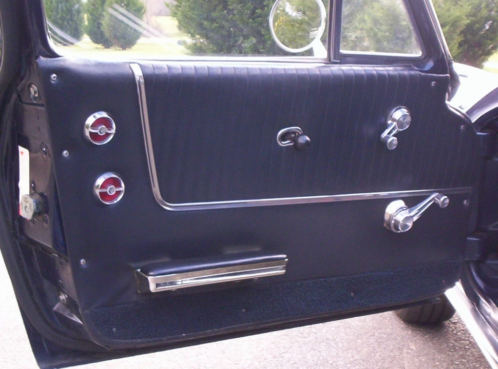 1963 Chevrolet Corvette C2 - Image 16 of 21