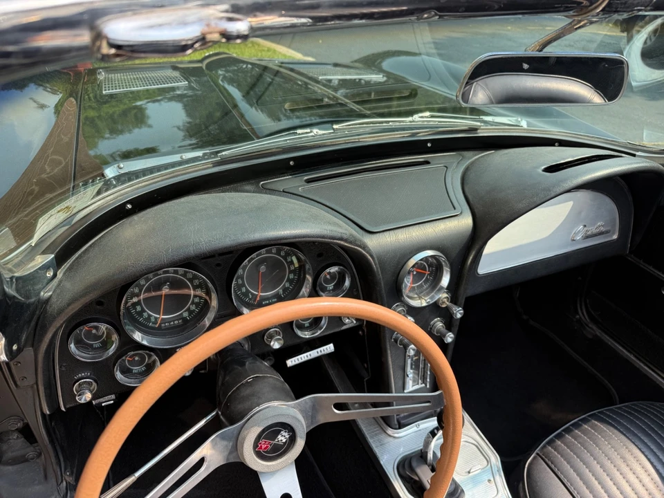 1963 Chevrolet Corvette C2 - Image 27 of 31