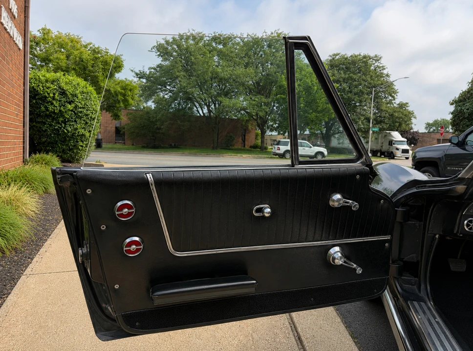 1963 Chevrolet Corvette C2 - Image 22 of 31