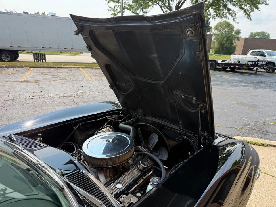 1963 Chevrolet Corvette C2 - Image 19 of 31