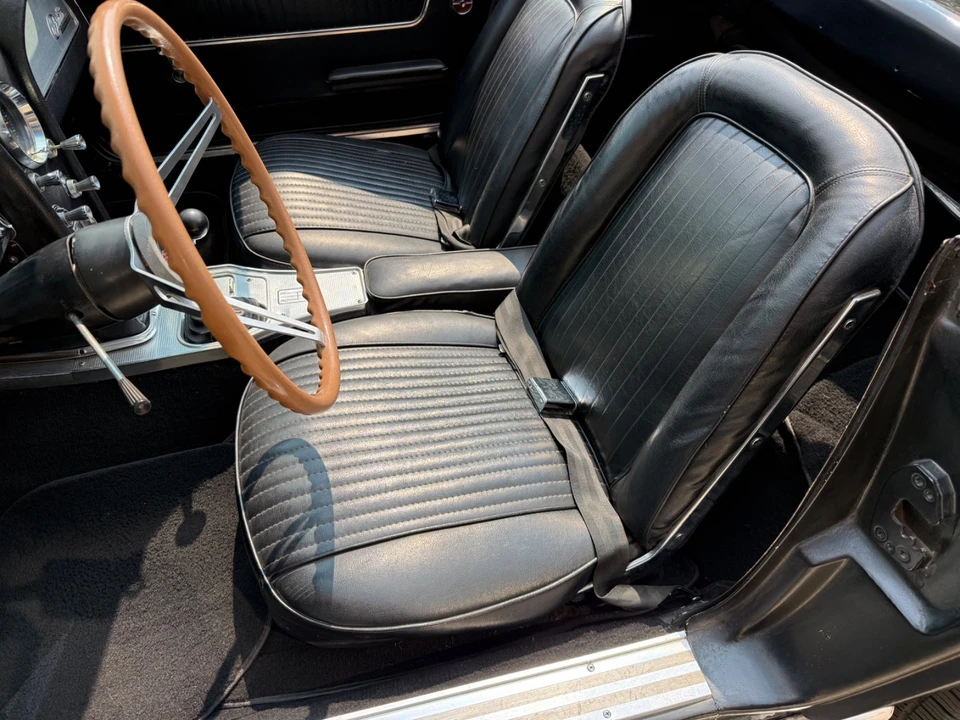 1963 Chevrolet Corvette C2 - Image 24 of 31