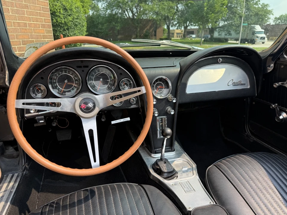 1963 Chevrolet Corvette C2 - Image 26 of 31