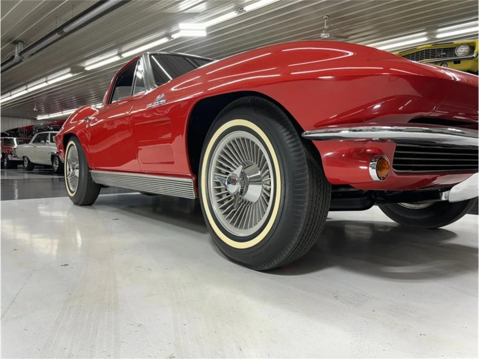 1963 Chevrolet Corvette C2 - Image 4 of 31