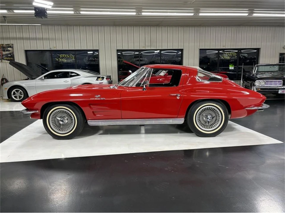 1963 Chevrolet Corvette C2 - Image 18 of 31