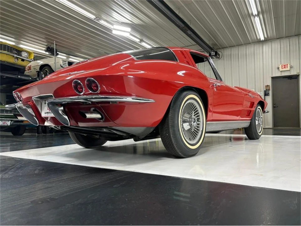 1963 Chevrolet Corvette C2 - Image 14 of 31
