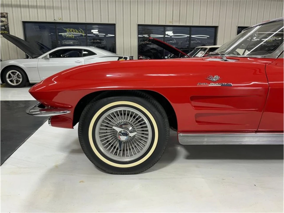 1963 Chevrolet Corvette C2 - Image 19 of 31
