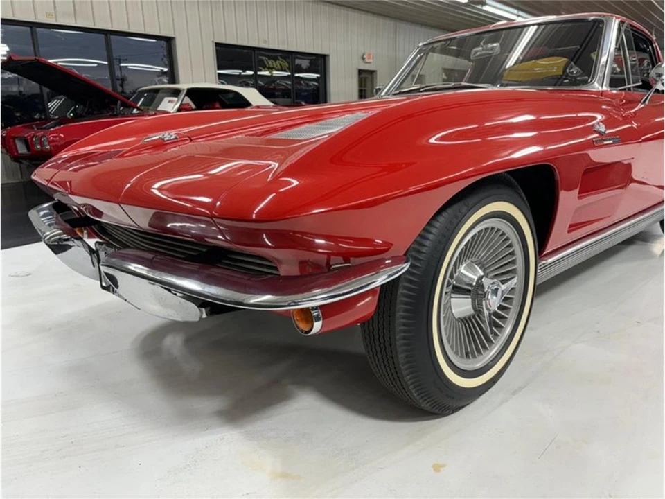 1963 Chevrolet Corvette C2 - Image 21 of 31