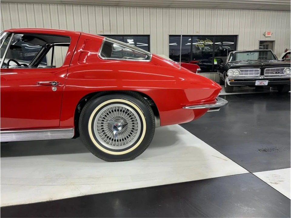 1963 Chevrolet Corvette C2 - Image 17 of 31