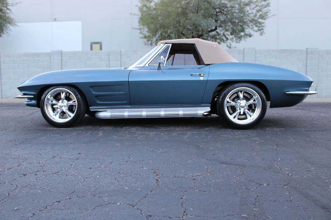 1963 Chevrolet Corvette C2 - Image 13 of 21