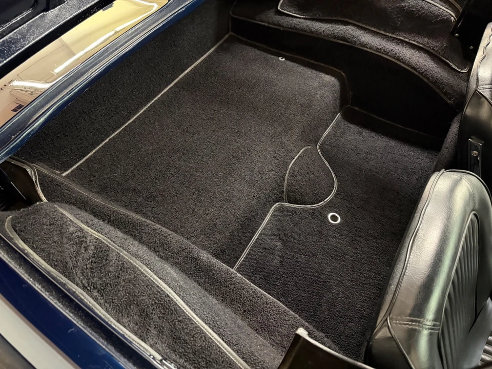 1963 Chevrolet Corvette C2 - Image 11 of 31