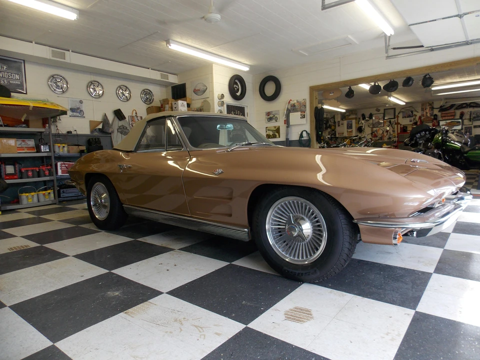 1963 Chevrolet Corvette C2 - Image 9 of 25