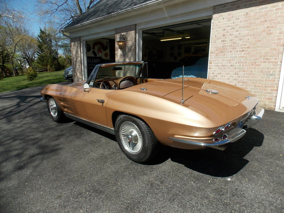 1963 Chevrolet Corvette C2 - Image 17 of 25