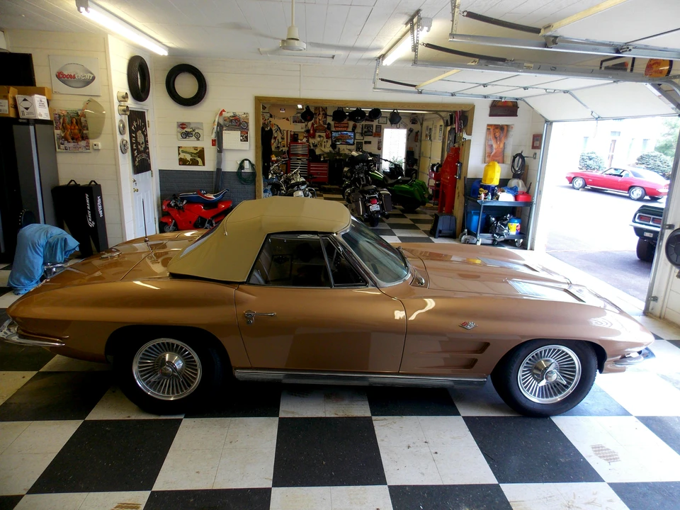 1963 Chevrolet Corvette C2 - Image 5 of 25
