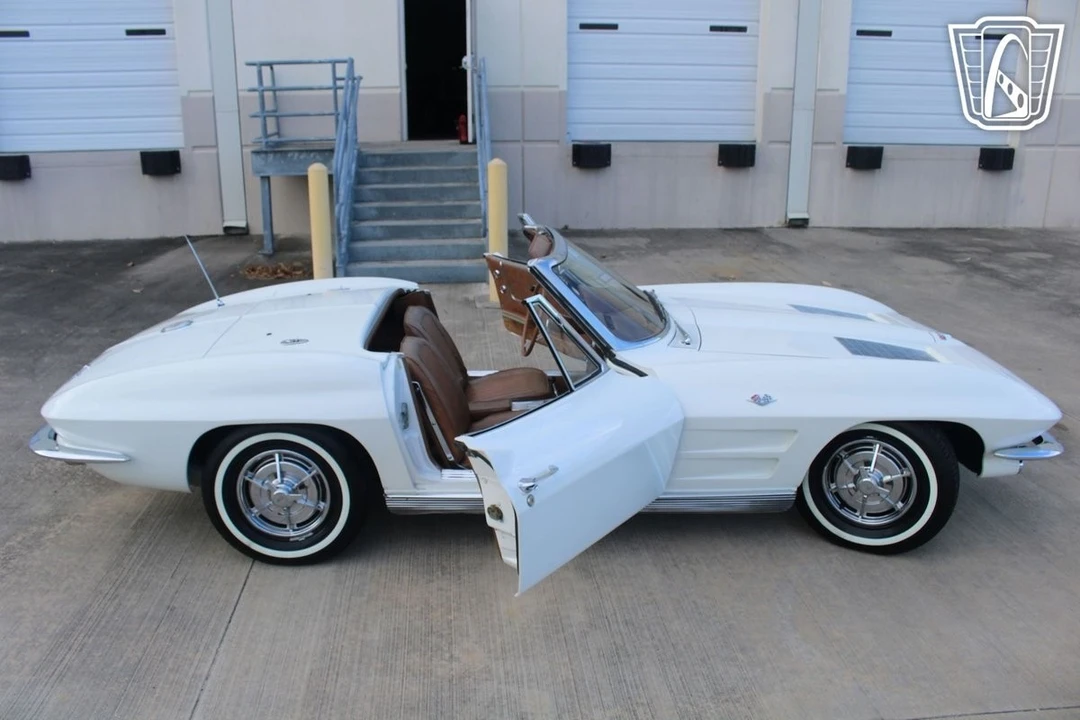 1963 Chevrolet Corvette C2 - Image 14 of 21