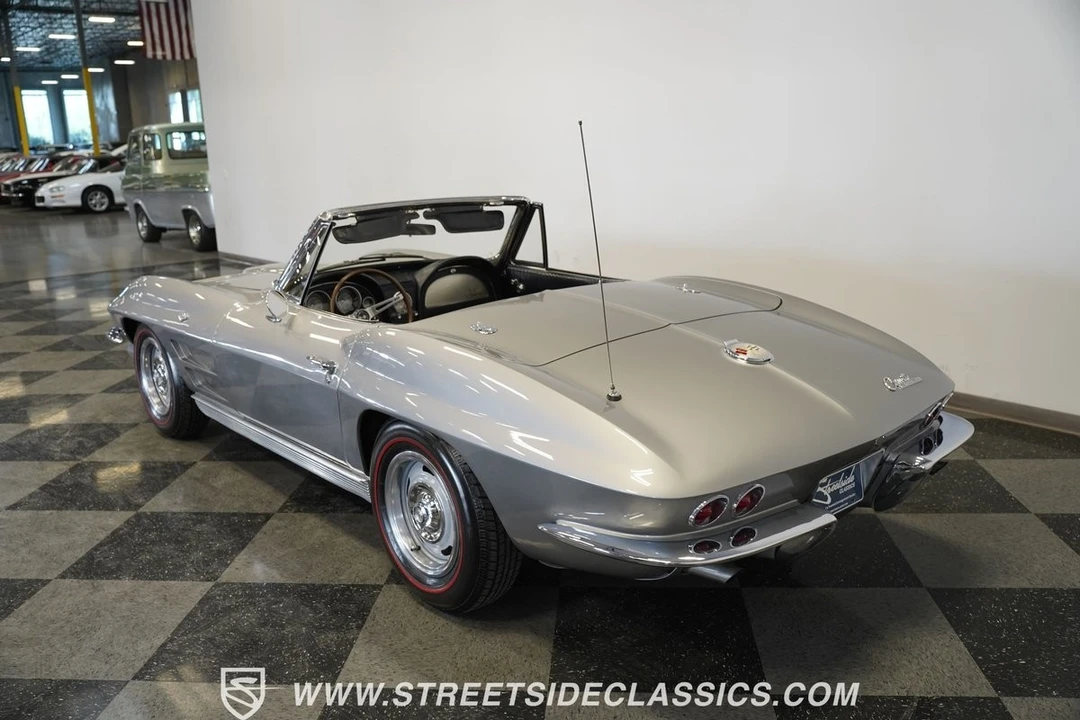 1963 Chevrolet Corvette C2 - Image 15 of 21