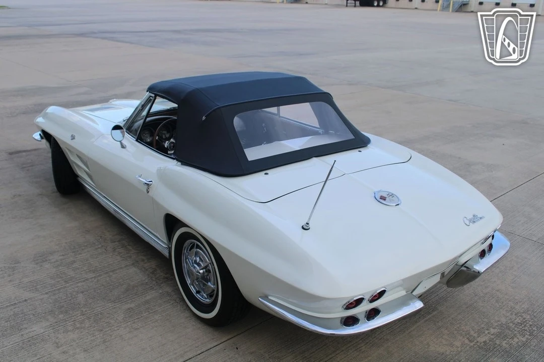 1963 Chevrolet Corvette C2 - Image 19 of 21