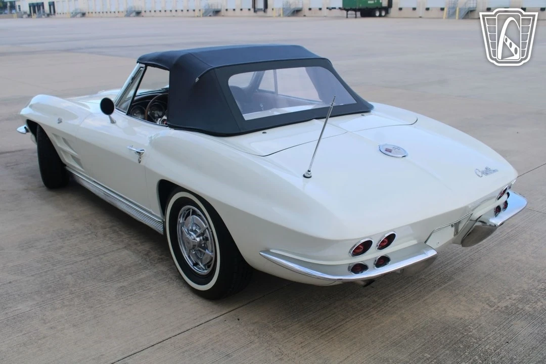 1963 Chevrolet Corvette C2 - Image 20 of 21