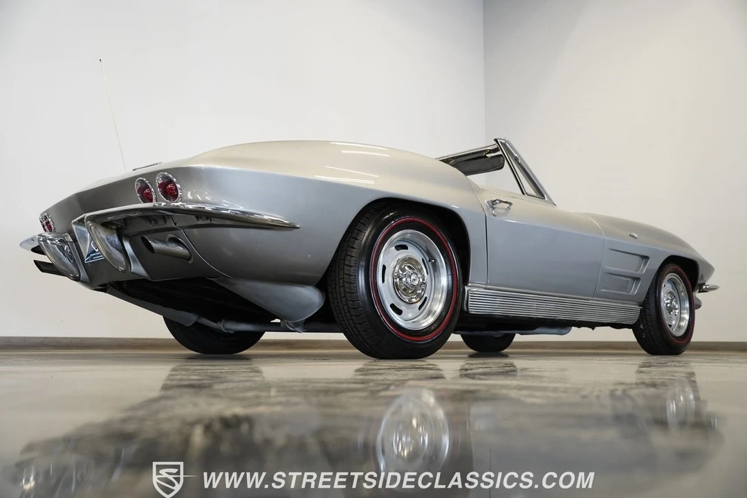 1963 Chevrolet Corvette C2 - Image 17 of 21