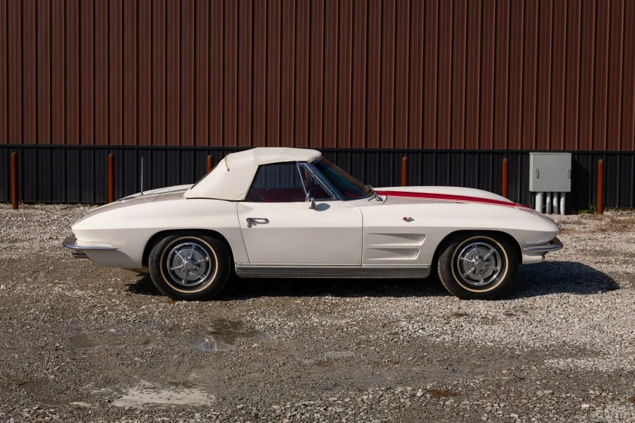 1963 Chevrolet Corvette C2 - Image 15 of 28