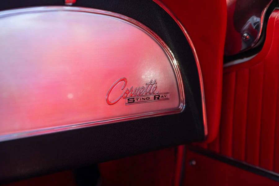 1963 Chevrolet Corvette C2 - Image 19 of 28