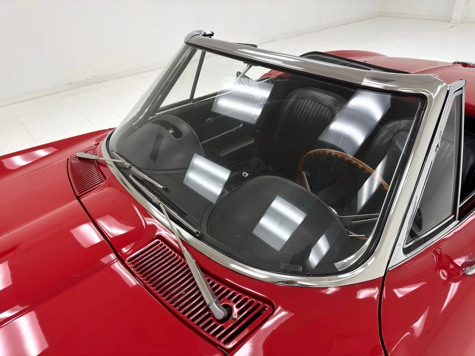 1963 Chevrolet Corvette C2 - Image 17 of 21