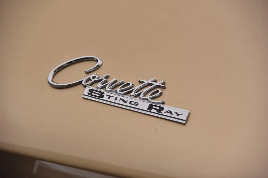 1963 Chevrolet Corvette C2 - Image 16 of 31