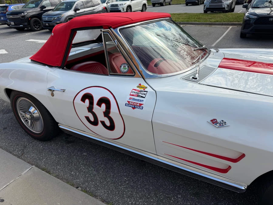 1963 Chevrolet Corvette C2 - Image 10 of 21