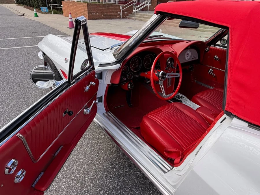 1963 Chevrolet Corvette C2 - Image 11 of 21