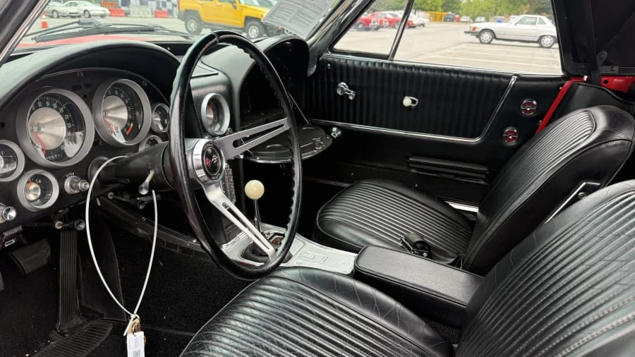 1963 Chevrolet Corvette C2 - Image 6 of 8