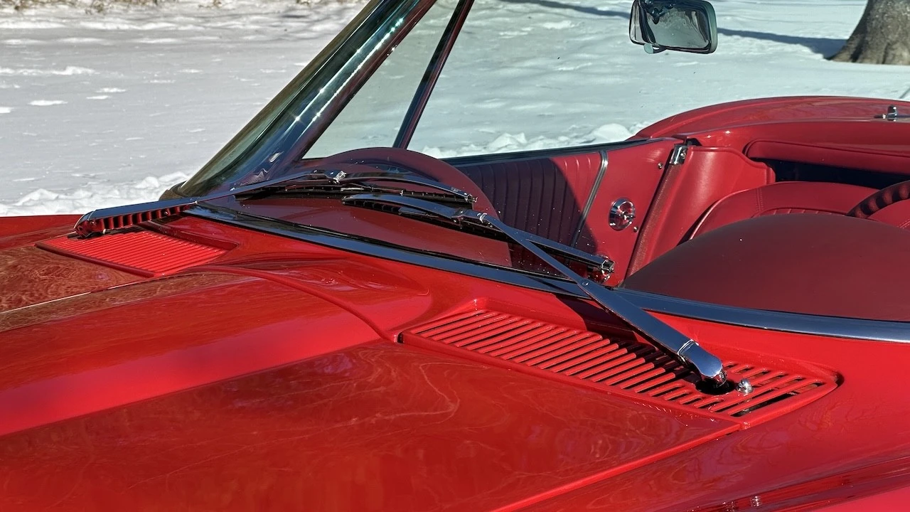 1963 Chevrolet Corvette C2 - Image 23 of 31