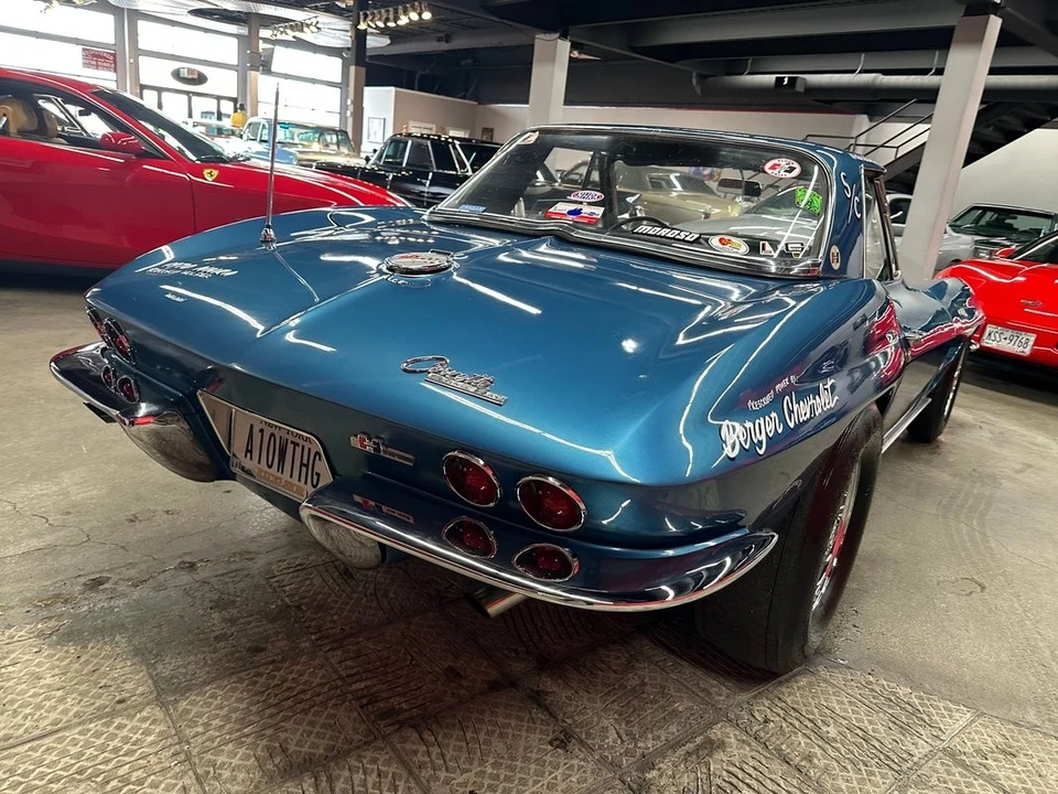 1963 Chevrolet Corvette C2 - Image 17 of 21