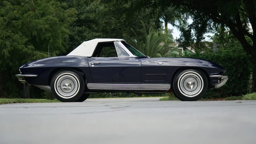 1963 Chevrolet Corvette C2 - Image 11 of 12