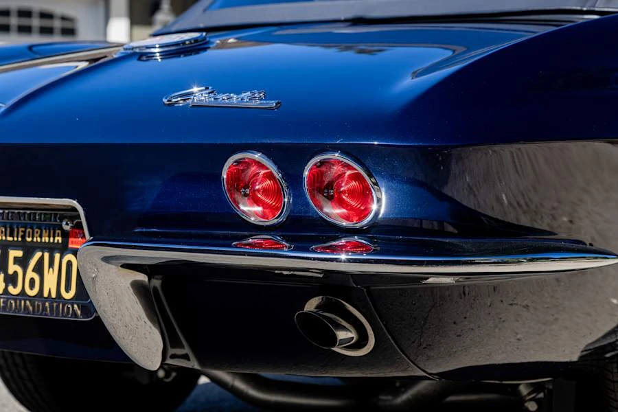1963 Chevrolet Corvette C2 - Image 17 of 31