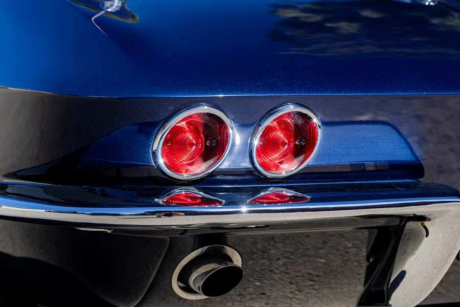 1963 Chevrolet Corvette C2 - Image 15 of 31