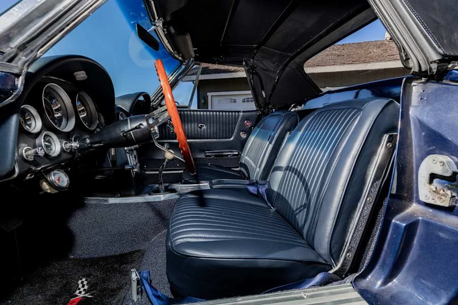 1963 Chevrolet Corvette C2 - Image 30 of 31