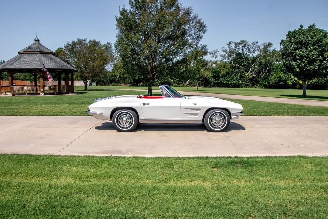 1963 Chevrolet Corvette C2 - Image 6 of 21