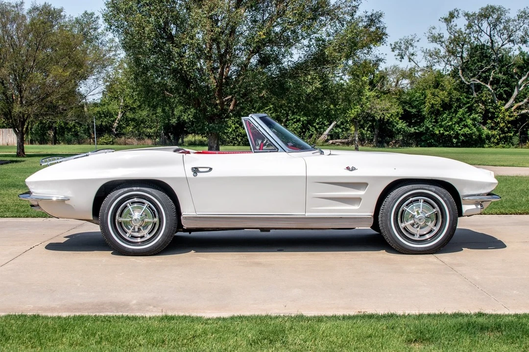 1963 Chevrolet Corvette C2 - Image 11 of 21