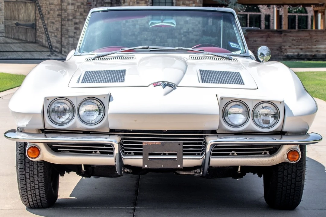 1963 Chevrolet Corvette C2 - Image 8 of 21