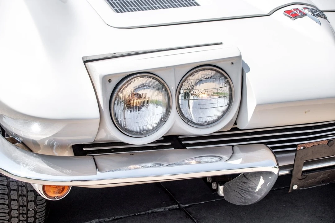 1963 Chevrolet Corvette C2 - Image 9 of 21