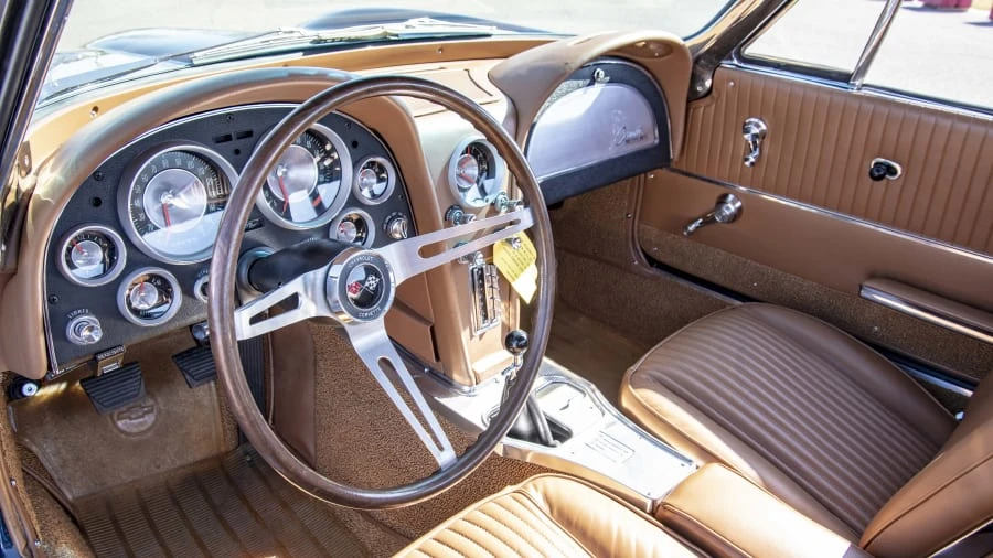 1963 Chevrolet Corvette C2 - Image 4 of 12