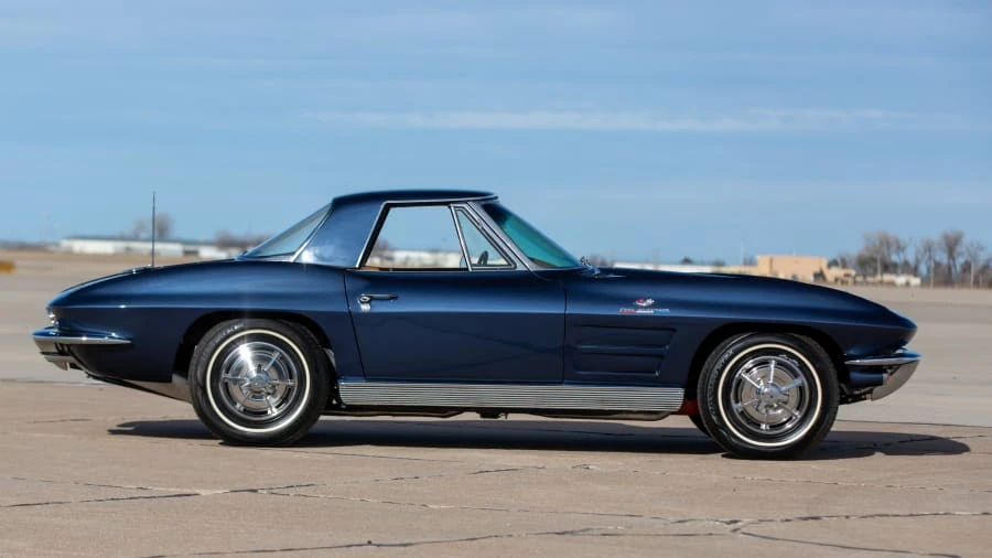 1963 Chevrolet Corvette C2 - Image 17 of 23