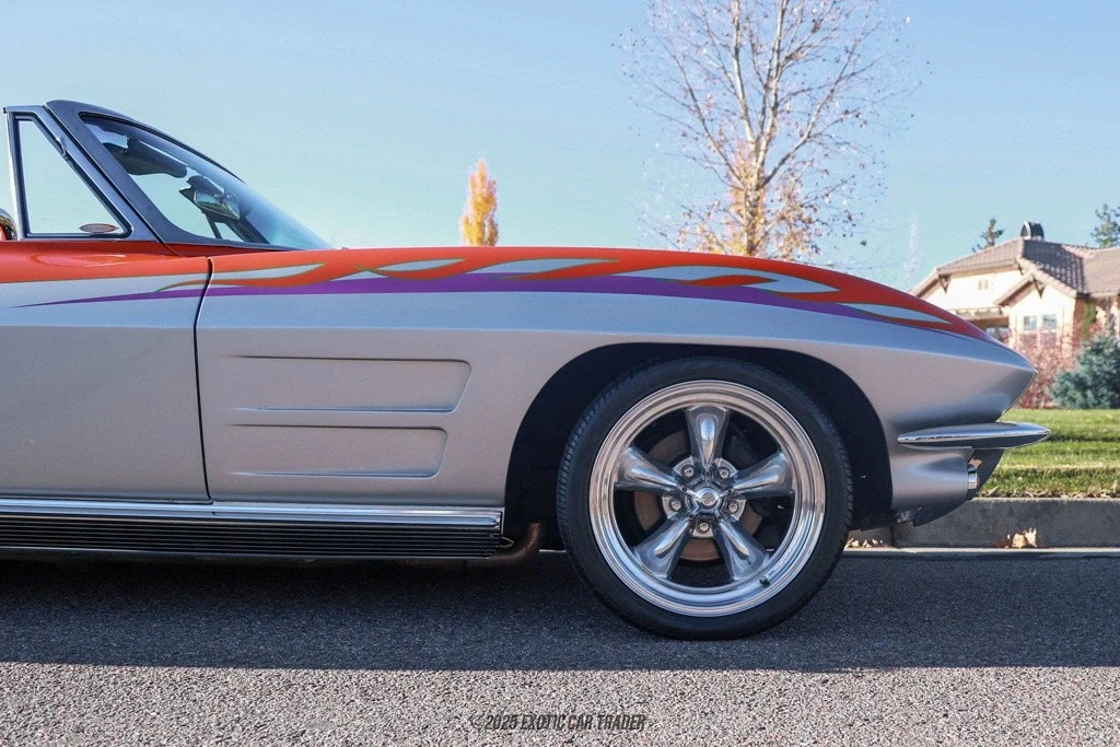 1963 Chevrolet Corvette C2 - Image 11 of 12