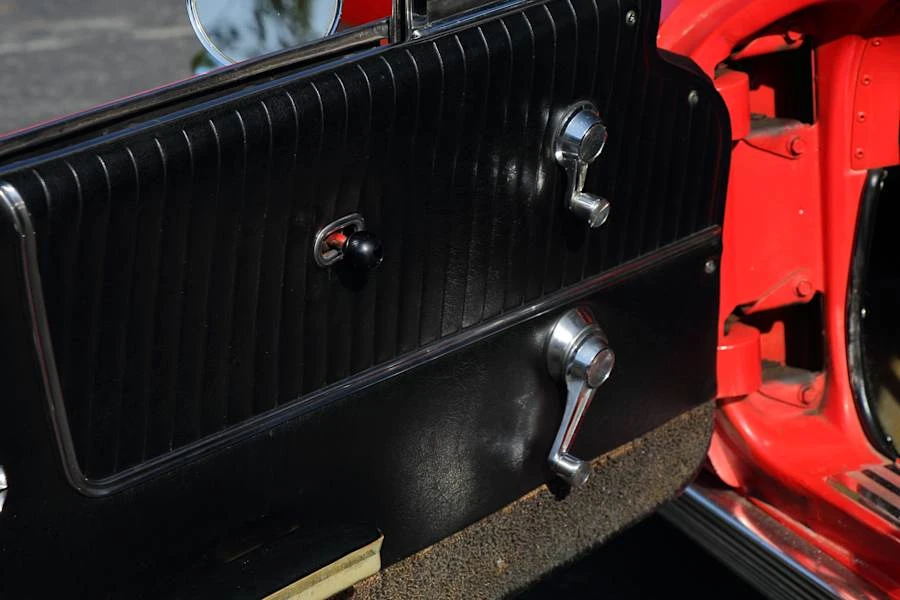 1963 Chevrolet Corvette C2 - Image 23 of 26
